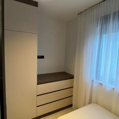 Theview 4 Apartamento Maslenica