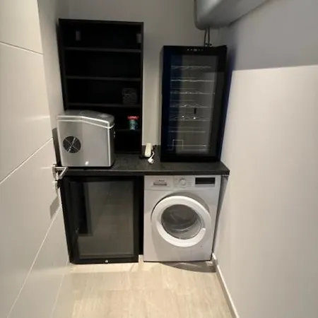 Theview 4